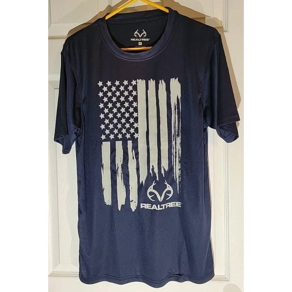Realtree Outdoors Flag Graphic T-Shirt Men's Medium Wicking Cabincore